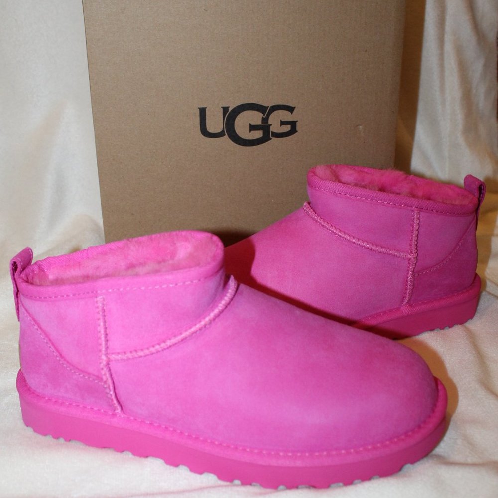 NIB UGG ULTRA MINI SUEDE‎ SHEARLING LINED ANKLE BOOTS CARNATION PINK
